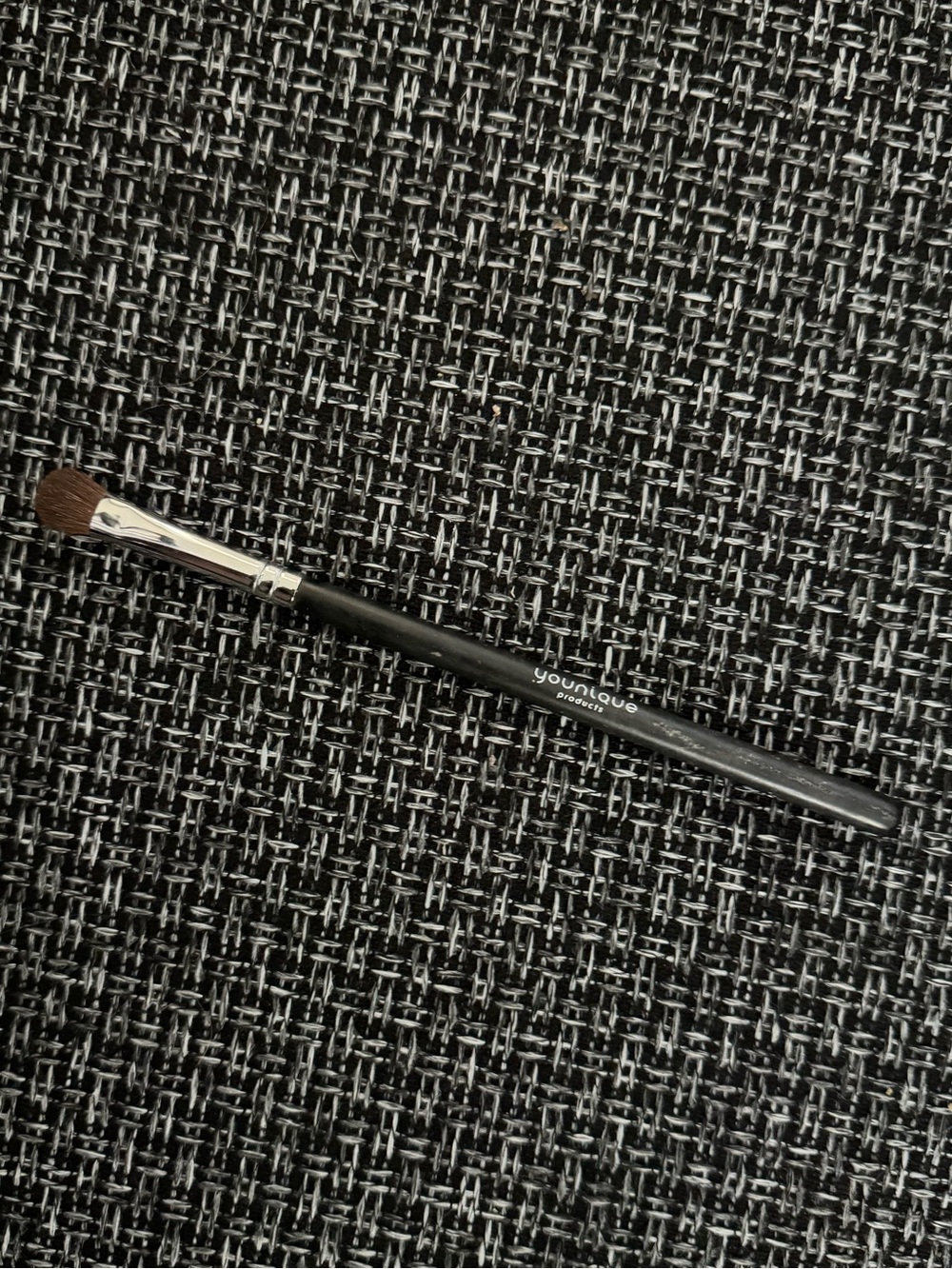 Younique Deluxe Brush